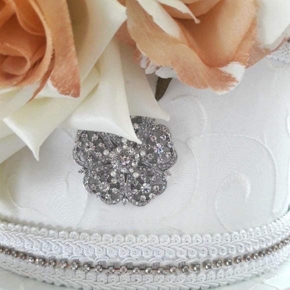 STUNNING VINTAGE INSPIRED WEDDING ENVELOPE HOLDER! - Picture 2 of 8